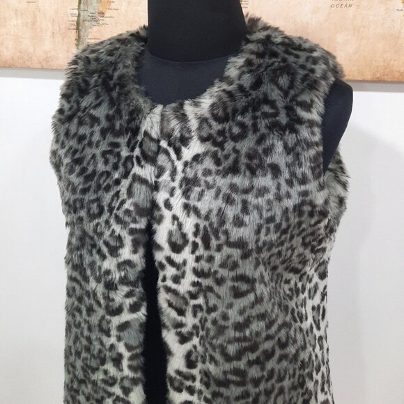 Vegan fur vest - Victory HPI brand - Picture 2 of 12